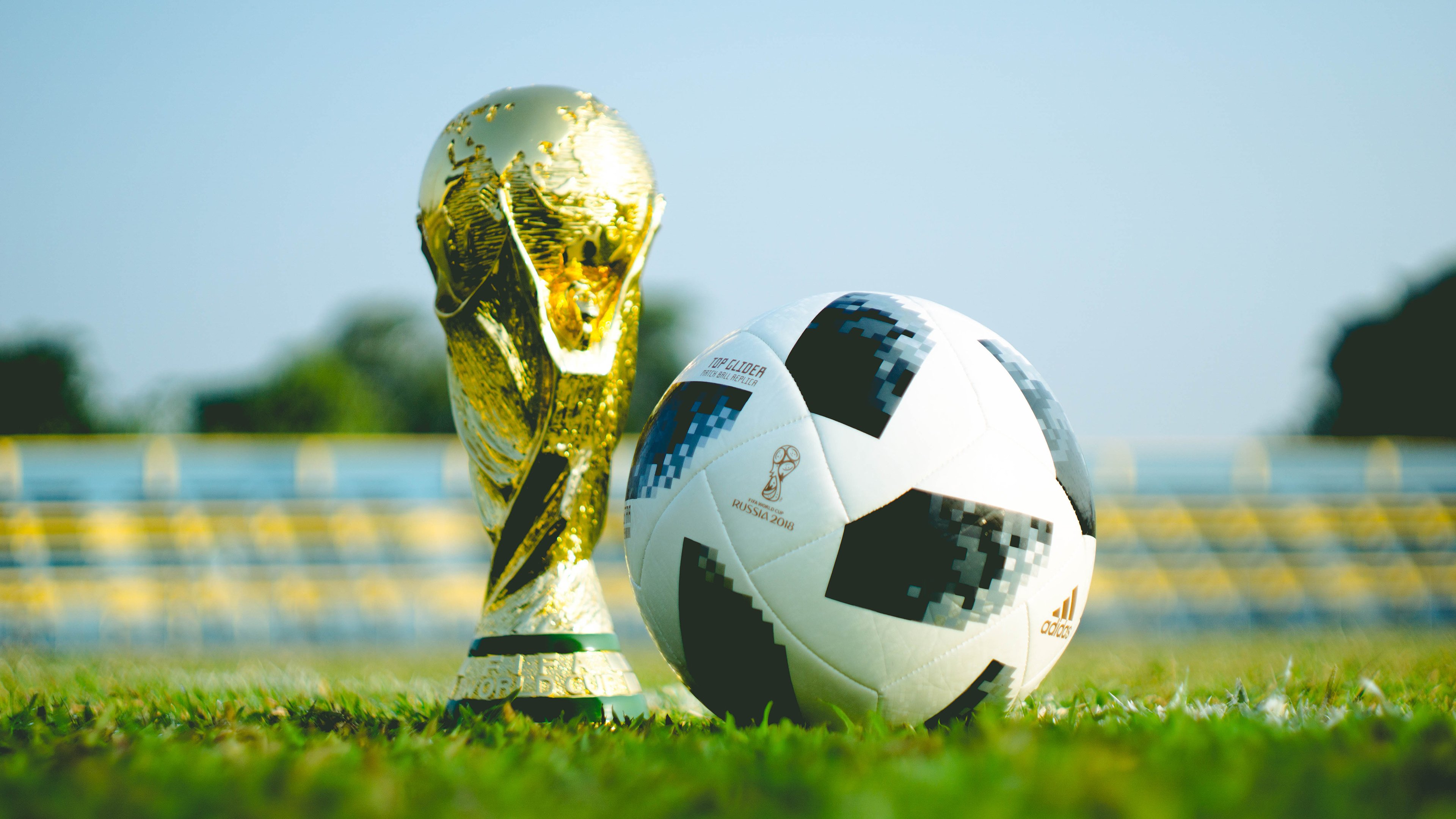 开云官方网站-绝境神迹！39岁魔笛头槌+点杀，曼城王朝崩塌？瓜帅遭遇联赛三连败，绝境神迹！39岁魔笛头槌+点杀，曼城王朝崩塌？瓜帅遭遇联赛三连败